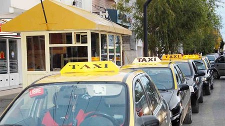 Los-taxistas-de-Rio-Gallegos-siguen-esperando-que-lleguen-las-sanciones-a-Uber