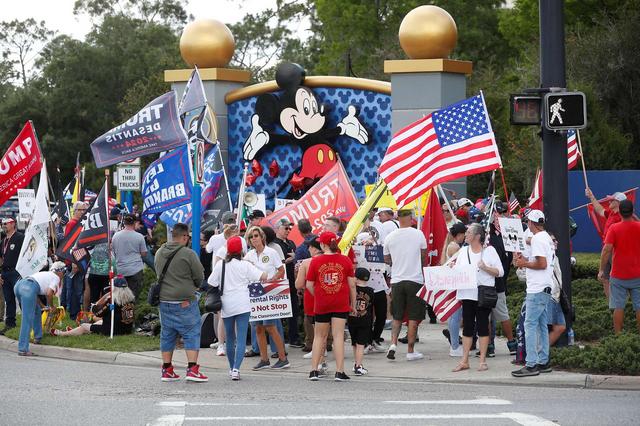 Protestas frente a Walt Disney World en Orlando - Reuters/Octavio Jones