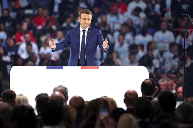 El presidente francés Emmanuel Macron en un mitin electoral.