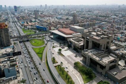 Perú: Cámara de Comercio de Lima proyecta un crecimiento económico del 2,6% para 2024 