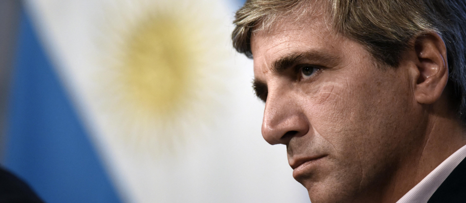 Argentina logra en abril superávit financiero por cuarto mes consecutivo