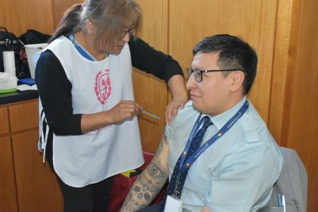 Salud realizó vacunación en el Aeropuerto de Río Gallegos