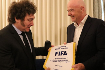 Macri gave Milei a hard time at the meeting with InfantinoThe head of FIFA received the libertarian for only ten minutes for a “photo opportunity”.