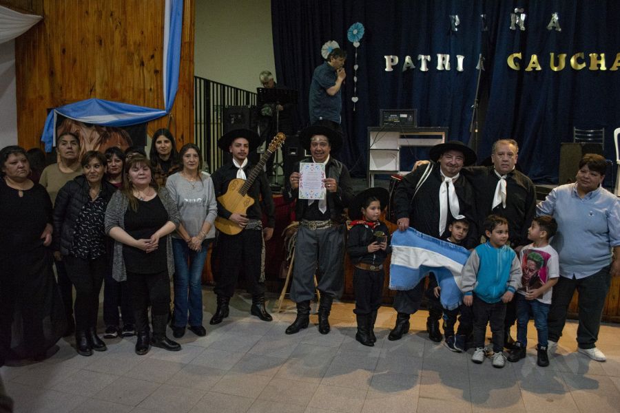 Río Gallegos: Celebraron los valores patrios con la comunidad