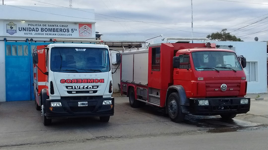 Sin camioneta hace un mes: la Unidad 5ta de bomberos de Caleta Olivia complicada para urgencias