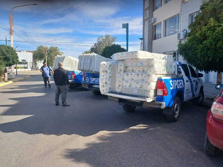 Petroleros continúa la campaña solidaria por el termporal de Bahía Blanca