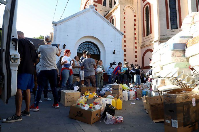 Donaciones en Bahía Blanca: Un Análisis de su Impacto Social y Político