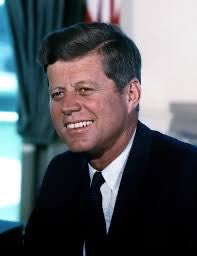 Por qué asesinaron a John F. Kennedy?