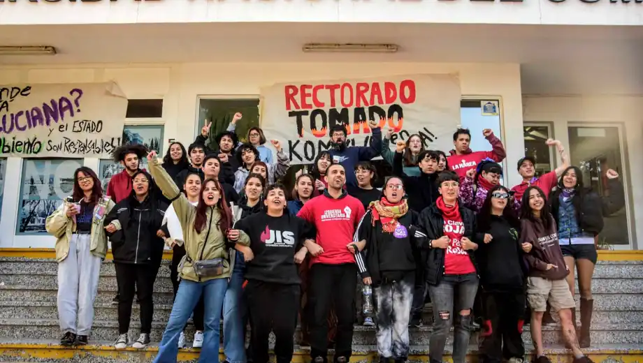 “Los Números que Desmienten a Milei: La Realidad de los Estudiantes en la Universidad del Comahue”