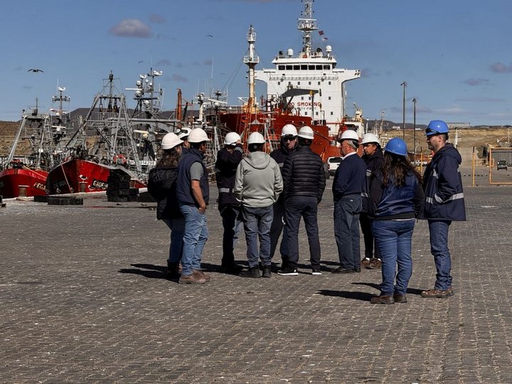 Recorrido en Caleta Olivia para proyectar mejoras en el servicio energético