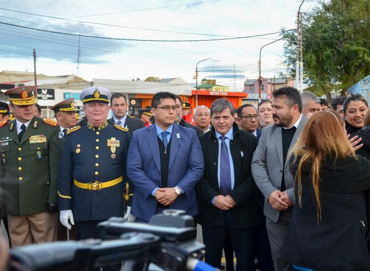 Cuatro horas de desfile, despliegue en tierra, aire y mar, y una profecía