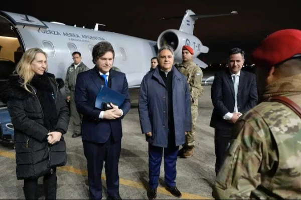 El Uso del Avión Presidencial para Fines Proselitistas: Un Desafío a la Austeridad
