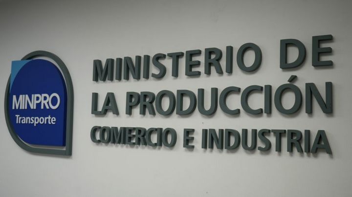 El Gobierno Provincial cumple con lo acordado y sostiene el transporte interurbano en la Cuenca Carbonífera
