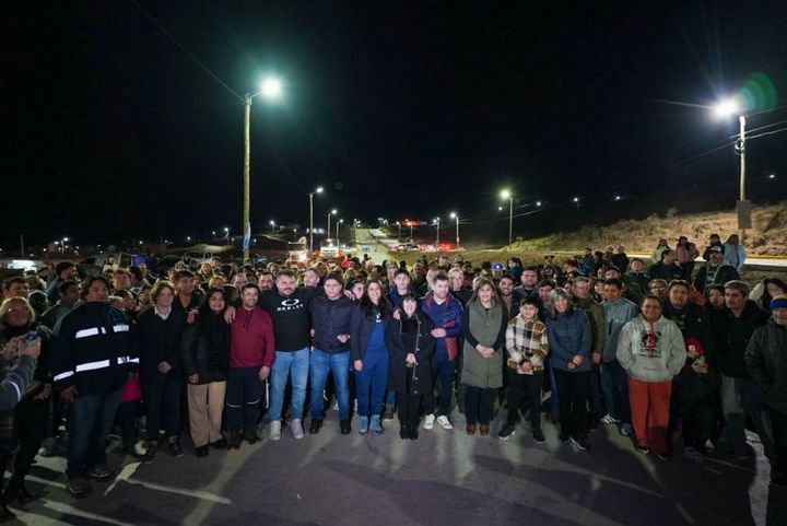Claudio Vidal en Caleta Olivia: «En Santa Cruz obra que se comienza, es obra que se termina»