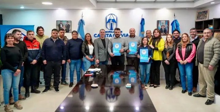 Se firmó el contrato para finalizar el Cuartel de Bomberos División N°28 en Caleta Olivia