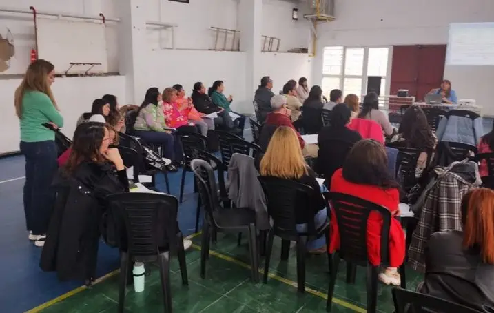 Se fortalece la educación secundaria con capacitaciones en Caleta Olivia y Las Heras