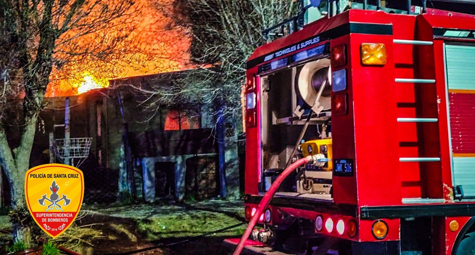 Incendio en Pico Truncado: fuego controlado rápidamente gracias a la rápida intervención de Bomberos