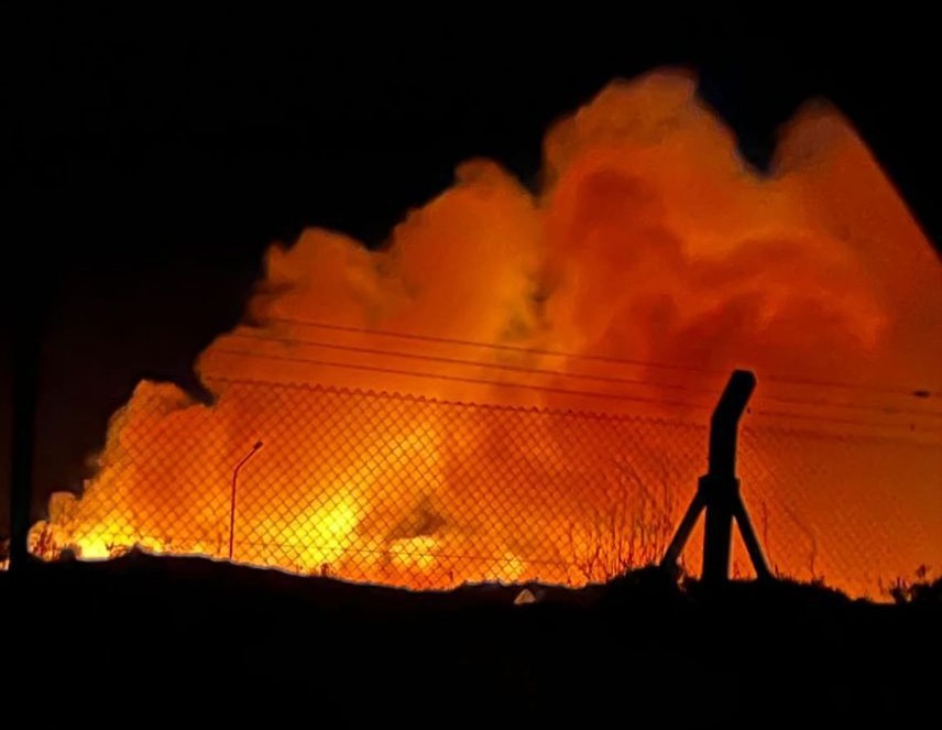 Un incendio en el basural de Puerto San Julián generó preocupación por el humo en varios barrios