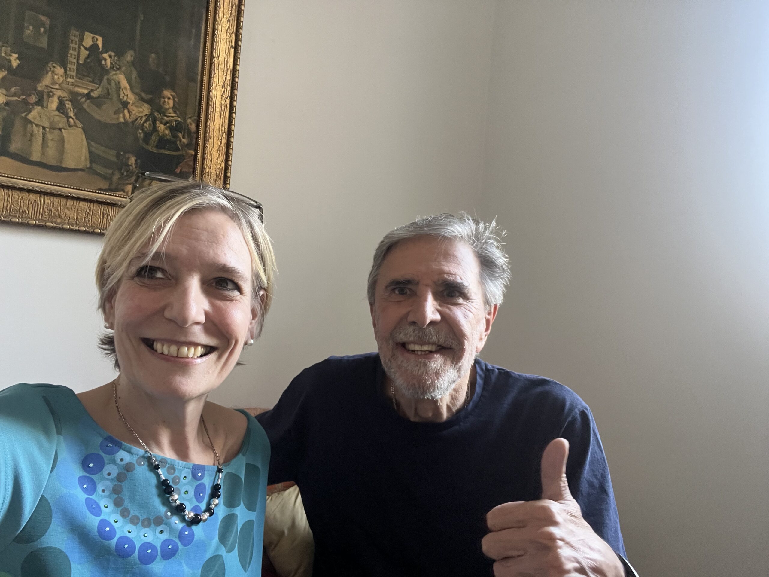 Jorge Martinez: entre el brillo de la fama y la luz cálida de contenciones