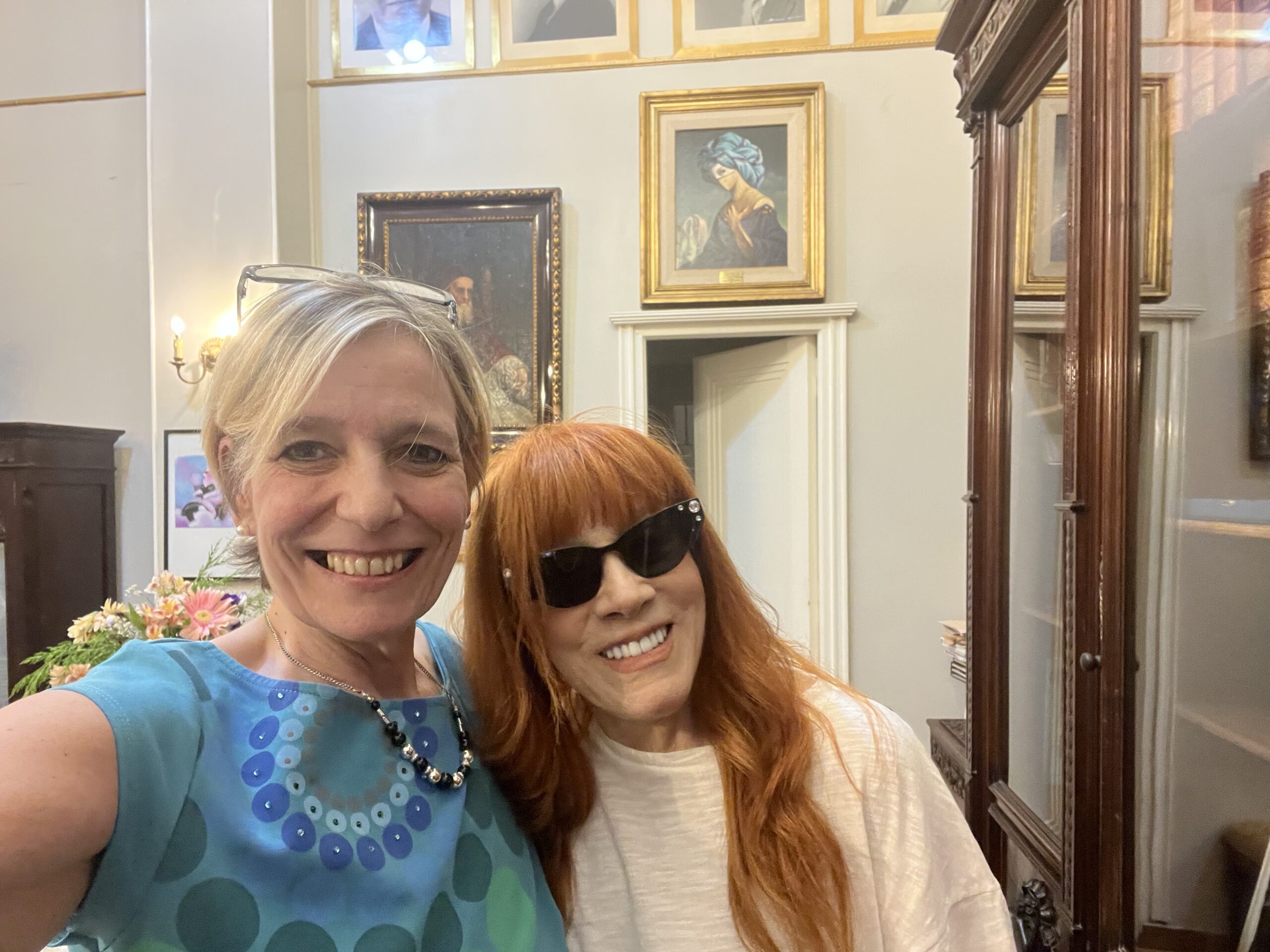 Linda Peretz: Un Ícono del Teatro y el Cine Argentino